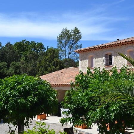 Suite 30 M2 Ideale Pour 2 Personnes Flassans-sur-Issole Dış mekan fotoğraf