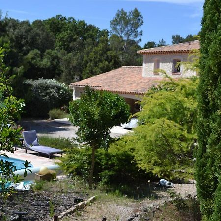 Suite 30 M2 Ideale Pour 2 Personnes Flassans-sur-Issole Dış mekan fotoğraf