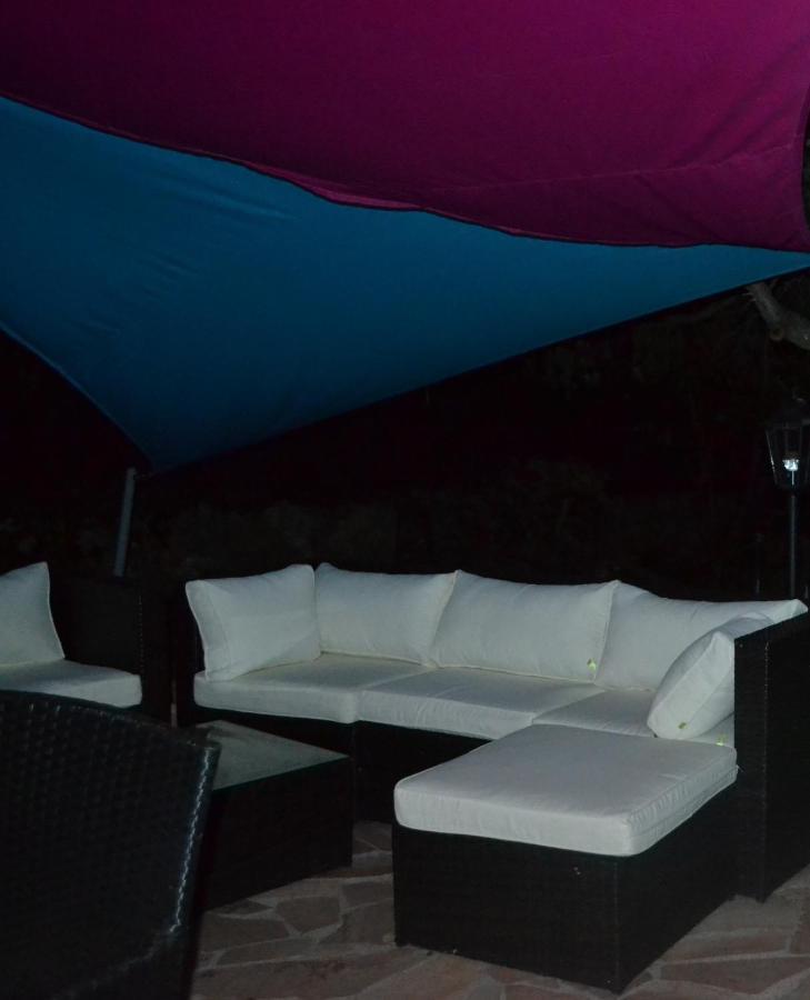 Suite 30 M2 Ideale Pour 2 Personnes Flassans-sur-Issole Dış mekan fotoğraf
