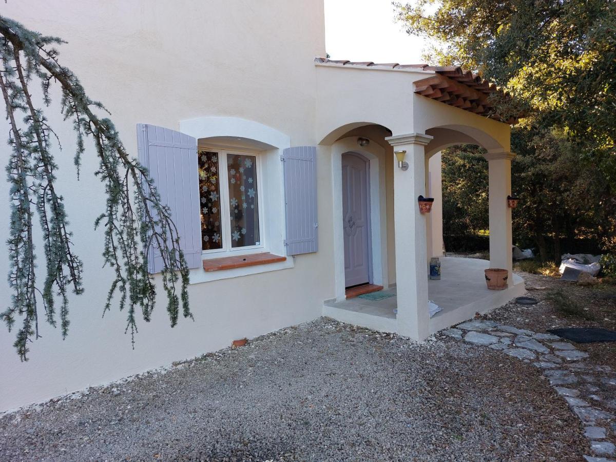 Suite 30 M2 Ideale Pour 2 Personnes Flassans-sur-Issole Dış mekan fotoğraf