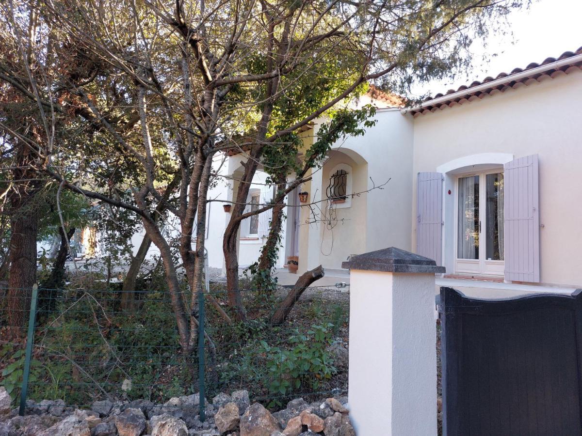Suite 30 M2 Ideale Pour 2 Personnes Flassans-sur-Issole Dış mekan fotoğraf