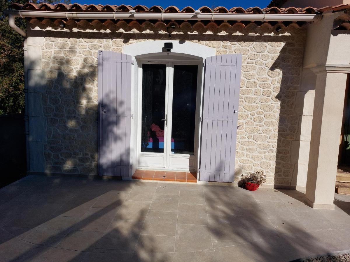 Suite 30 M2 Ideale Pour 2 Personnes Flassans-sur-Issole Dış mekan fotoğraf
