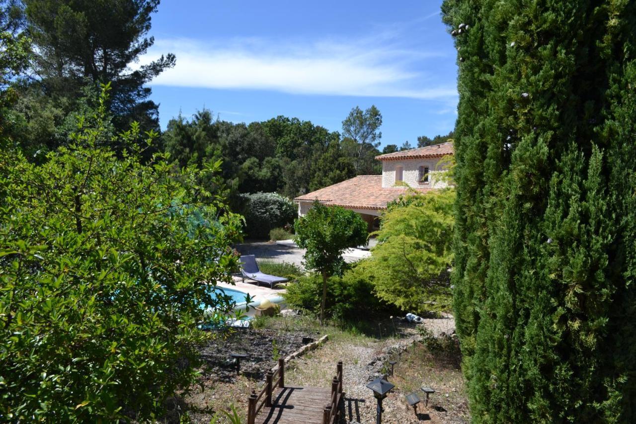 Suite 30 M2 Ideale Pour 2 Personnes Flassans-sur-Issole Dış mekan fotoğraf